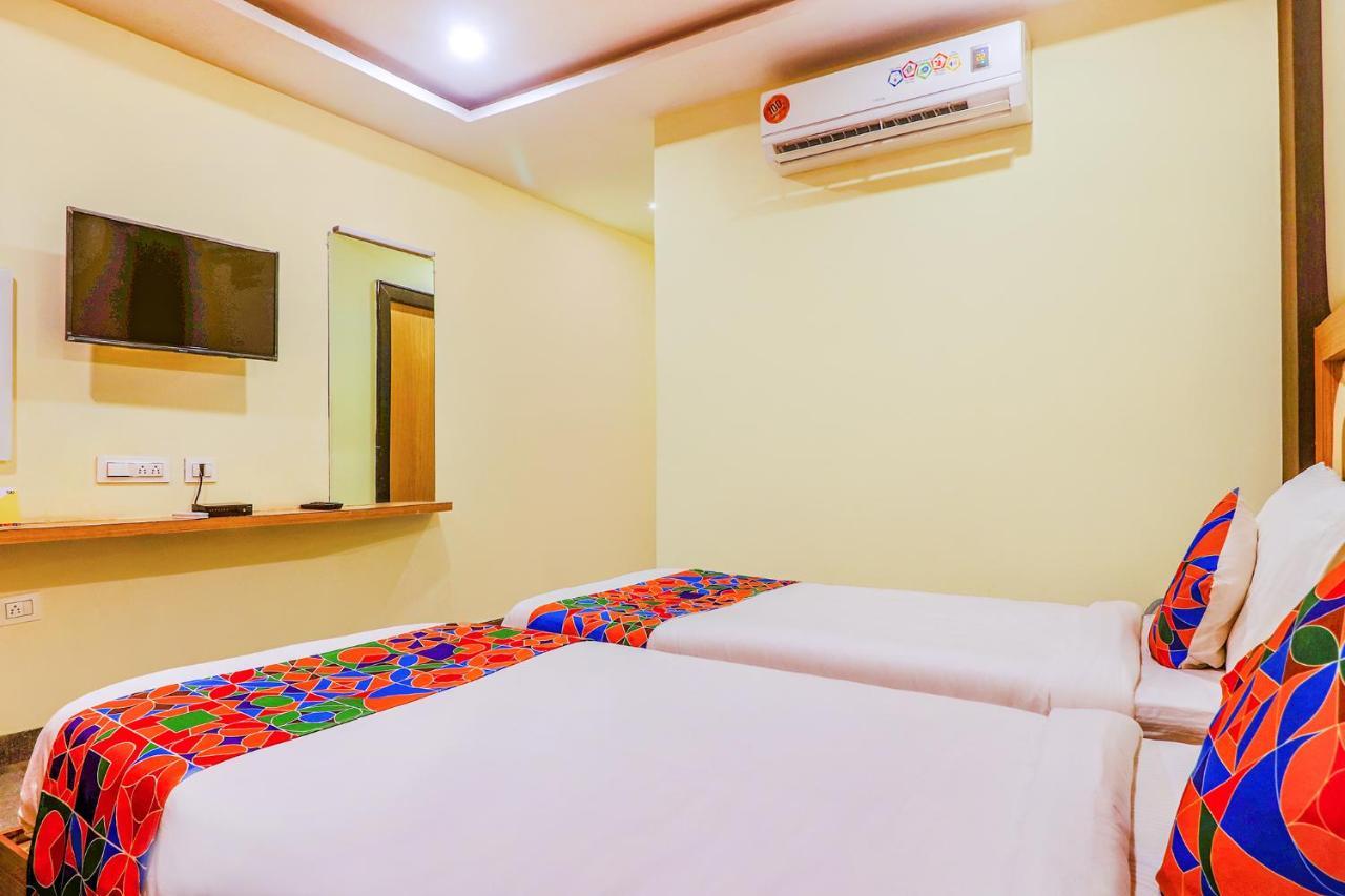 Fabhotel Keerthi'S Anupama - Nr Indira Gandhi Stadium Vijayawāda エクステリア 写真