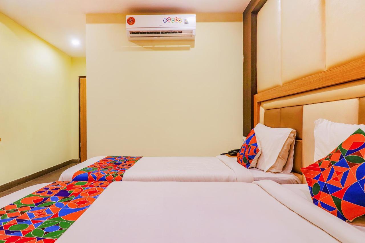 Fabhotel Keerthi'S Anupama - Nr Indira Gandhi Stadium Vijayawāda エクステリア 写真