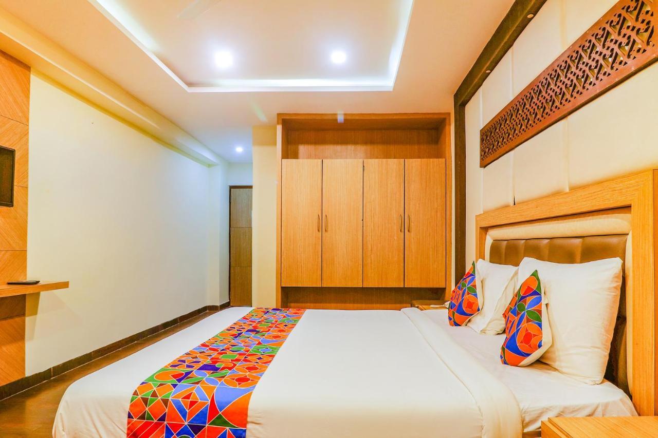 Fabhotel Keerthi'S Anupama - Nr Indira Gandhi Stadium Vijayawāda エクステリア 写真