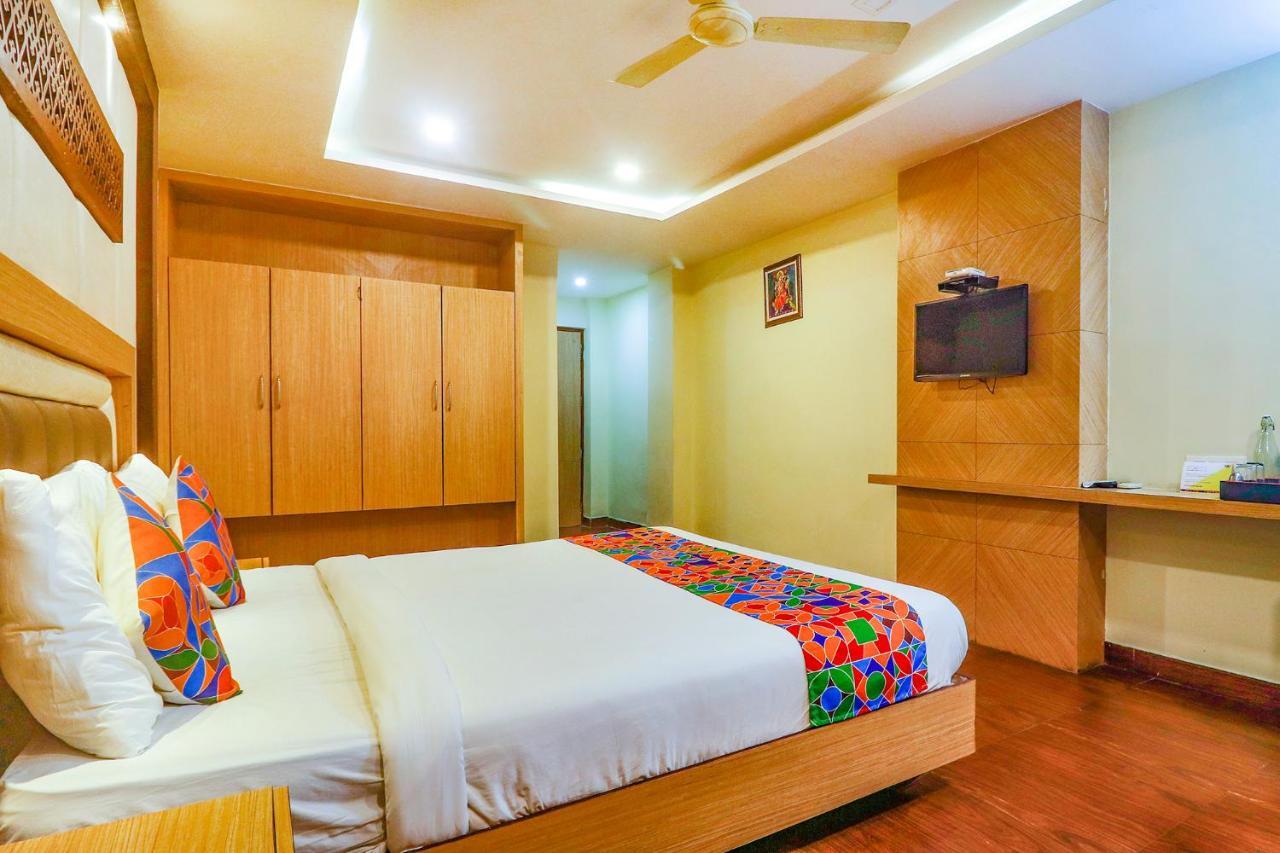 Fabhotel Keerthi'S Anupama - Nr Indira Gandhi Stadium Vijayawāda エクステリア 写真